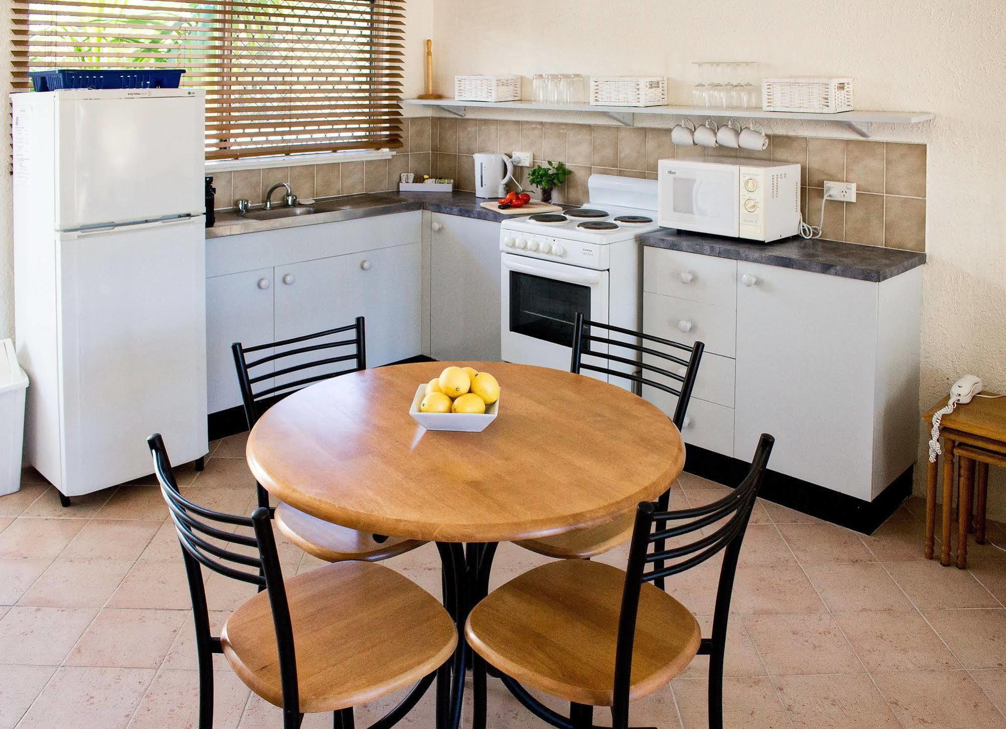 Clifton Sands Holiday Units Клифтън Бийч Екстериор снимка